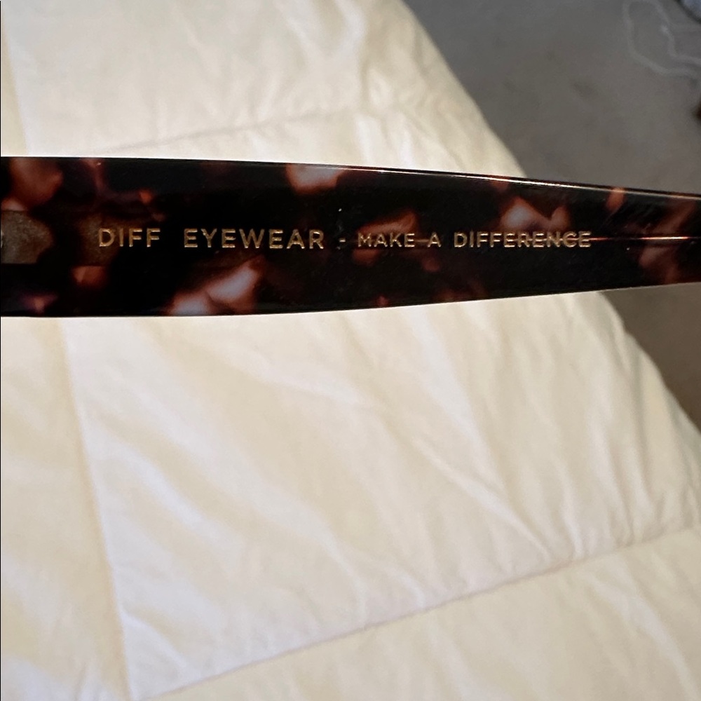 Diff Eyewear Tortoise Shell Sunglasses - image 3